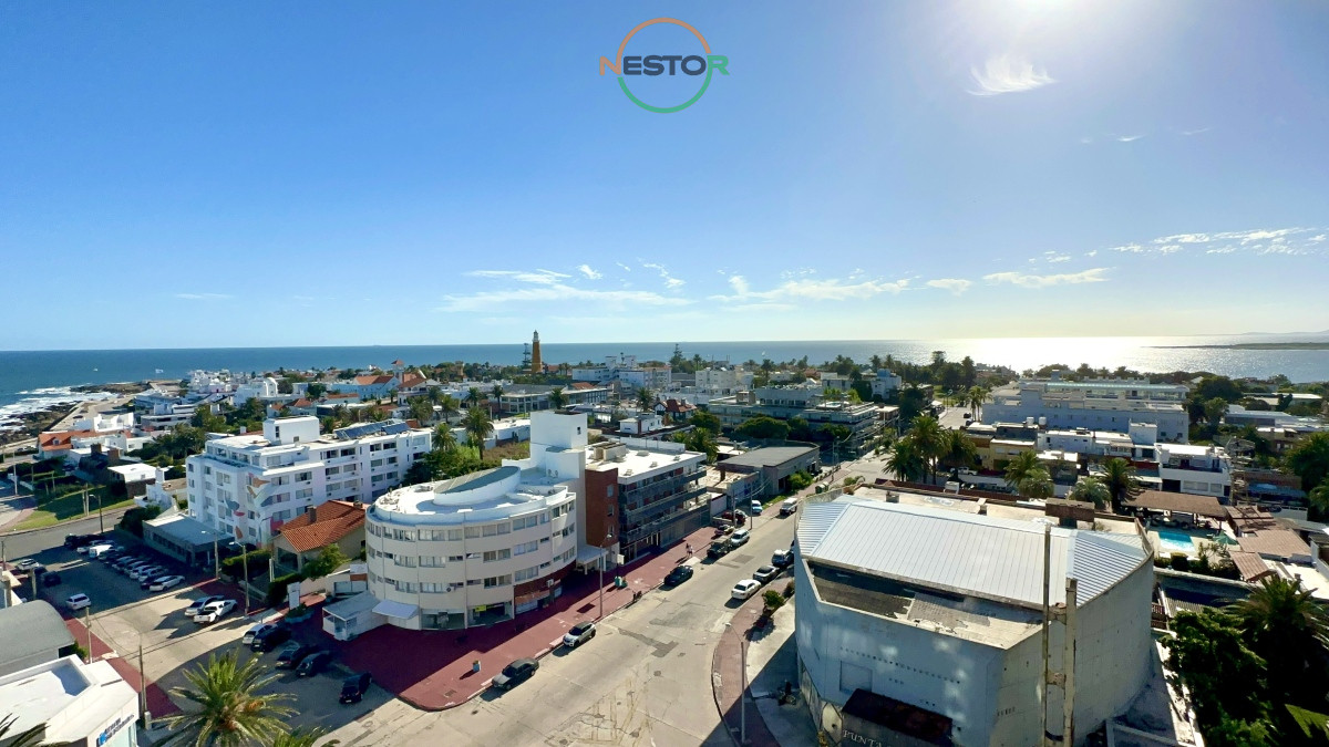 Apartamento ID.6823 - Piso alto en venta, con inmejorable vistas al mar y puerto de Punta del Este