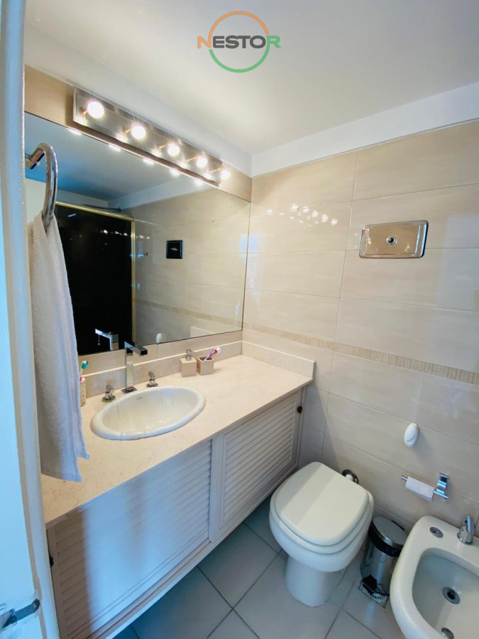 Apartamento ID.6822 - Apto en venta y alquiler, a pasitos del Puerto , reciclado.