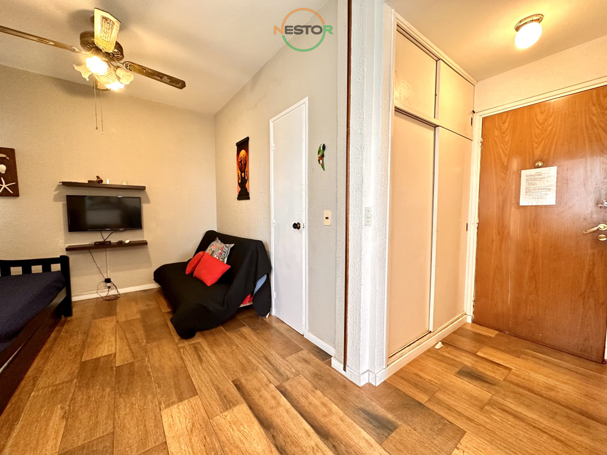 Apartamento ID.6820 - Apartamento de 1 dormitorio en Punta del Este, zona Peninsula.