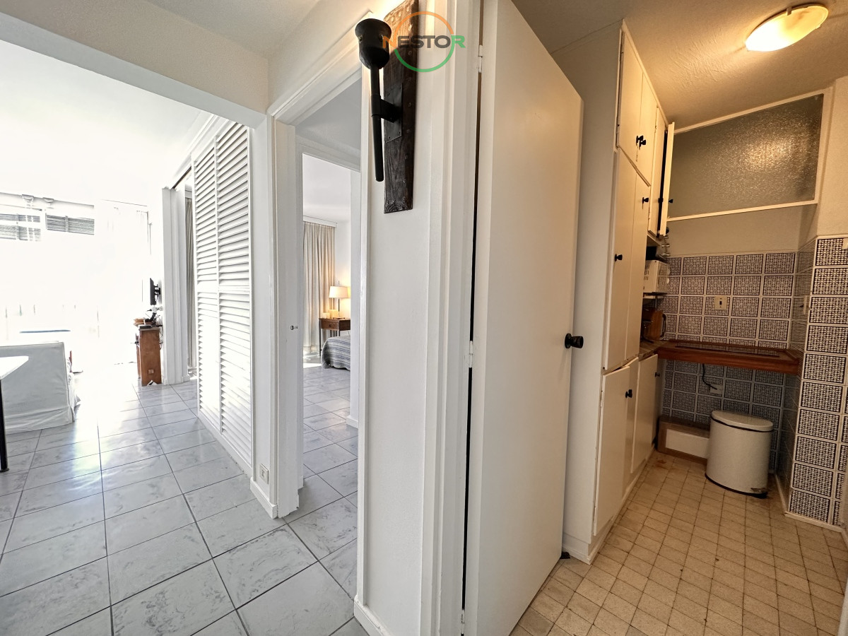Apartamento ID.6823 - Piso alto en venta, con inmejorable vistas al mar y puerto de Punta del Este