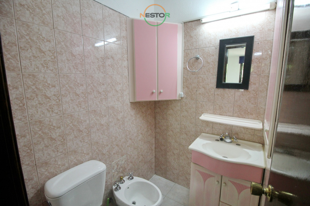 Apartamento ID.6824 - Alquilo apartamento anual, 1 dormitorio y garaje, cerca shopping, Punta del Este