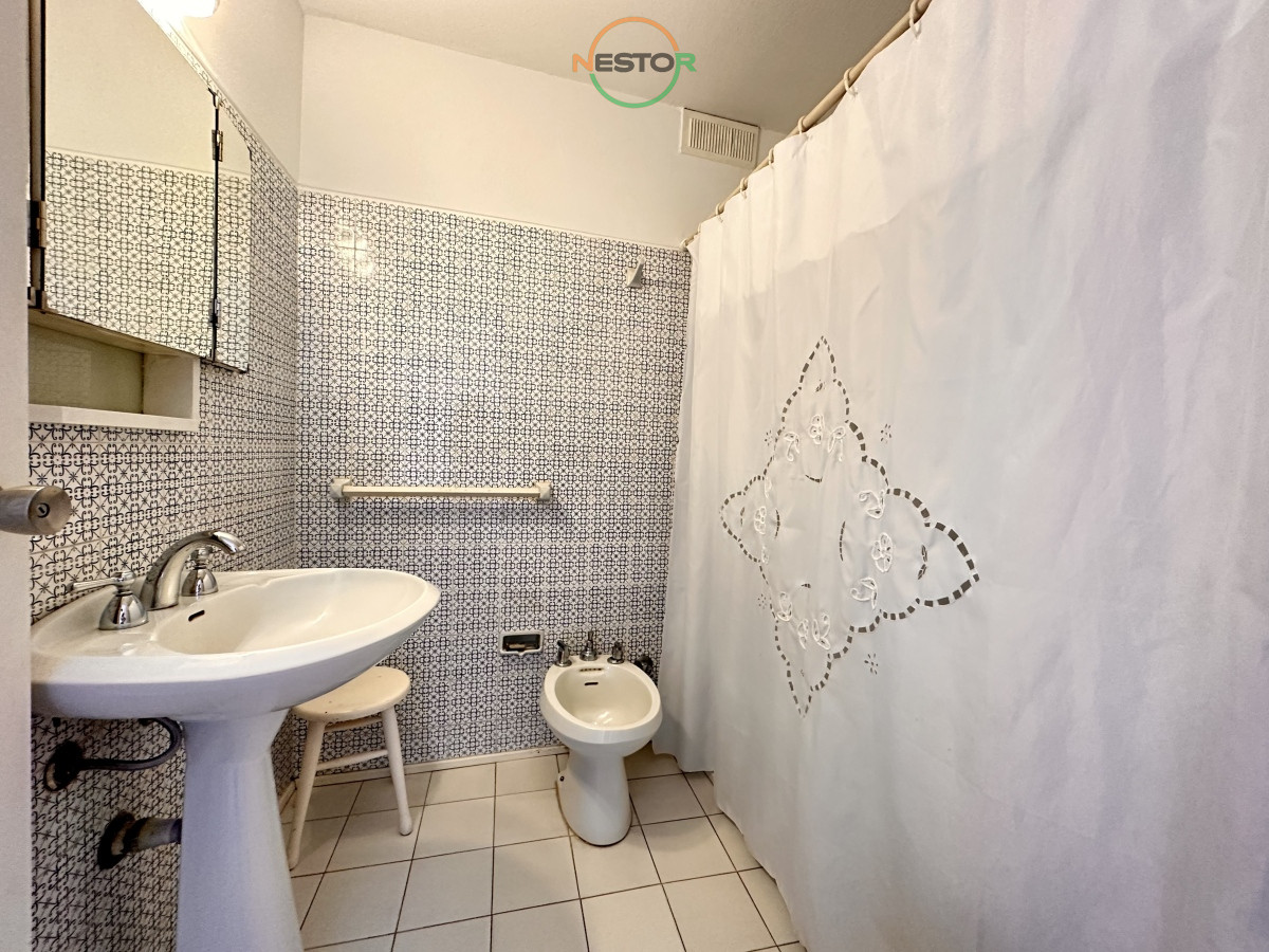 Apartamento ID.6823 - Piso alto en venta, con inmejorable vistas al mar y puerto de Punta del Este