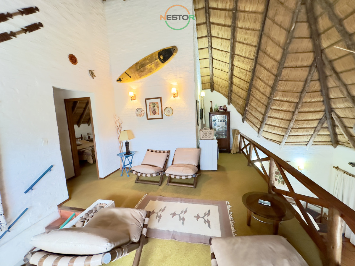 Casa ID.6819 - Casa en alquiler y venta