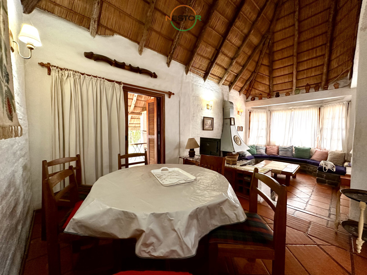 Casa ID.6819 - Casa en alquiler y venta