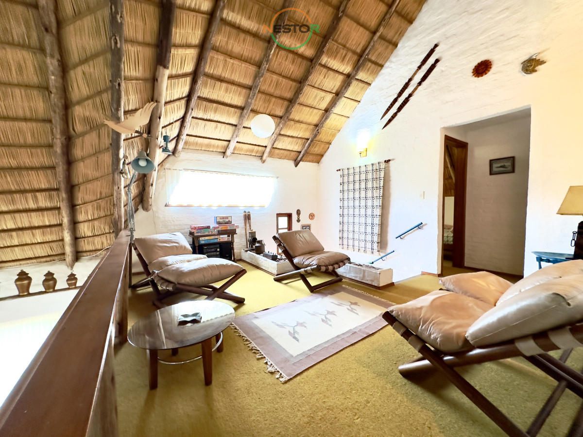 Casa ID.6819 - Casa en alquiler y venta
