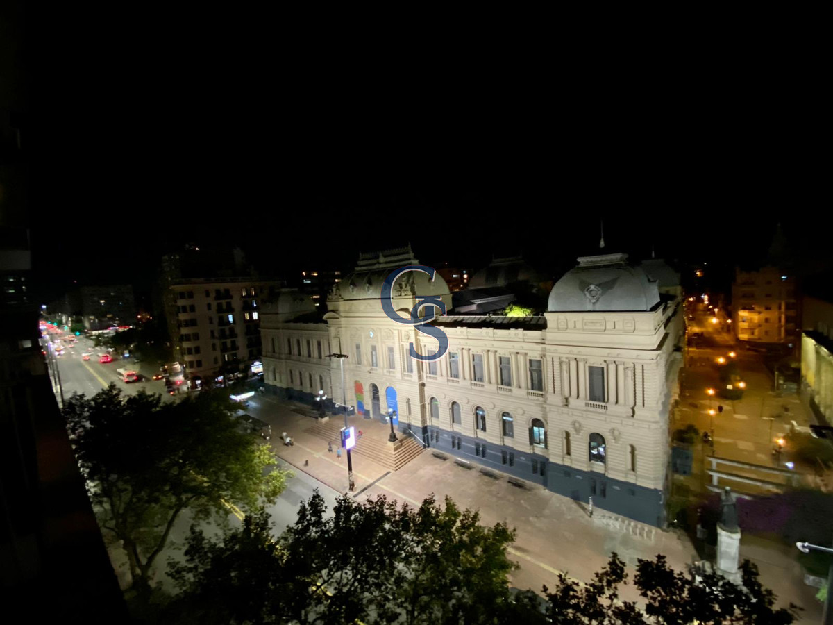 Apartamento ID.299453 - Oportunidad piso alto , centro de Montevideo