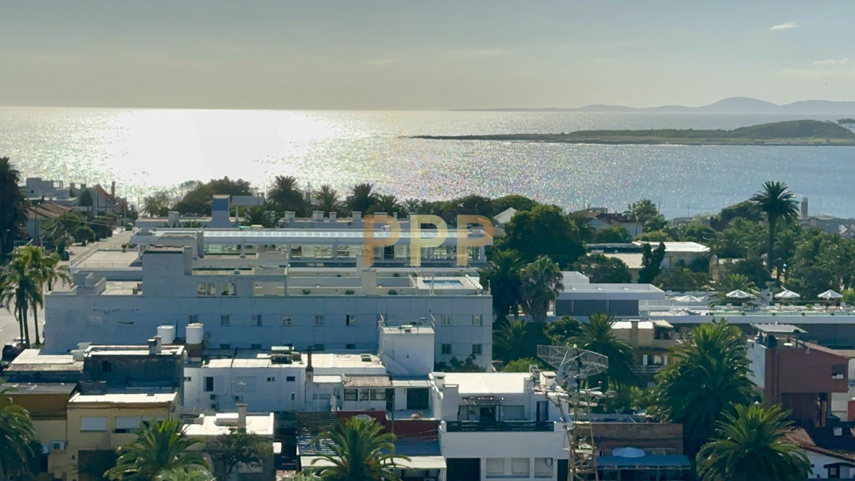 Apartamento ID.88 - Piso alto en venta, con inmejorable vistas al mar y puerto de Punta del Este