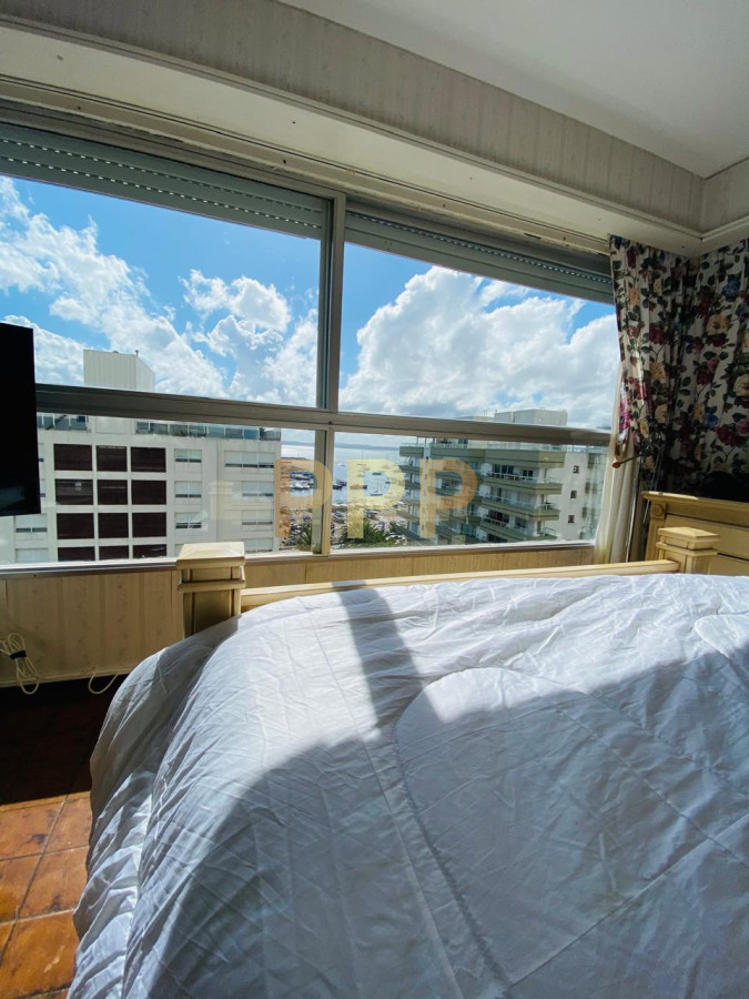 Apartamento ID.4172 - Apto en venta y alquiler, a pasitos del Puerto , reciclado.