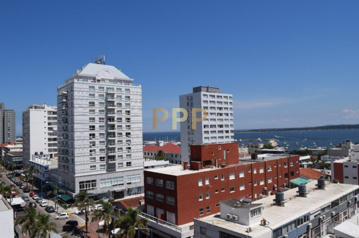 Apartamento ID.2321 - SE VENDE APARTAMENTO 1 DORMITORIO EN PENINSULA, PUNTA DEL ESTE CON MUY LINDA VISTA.