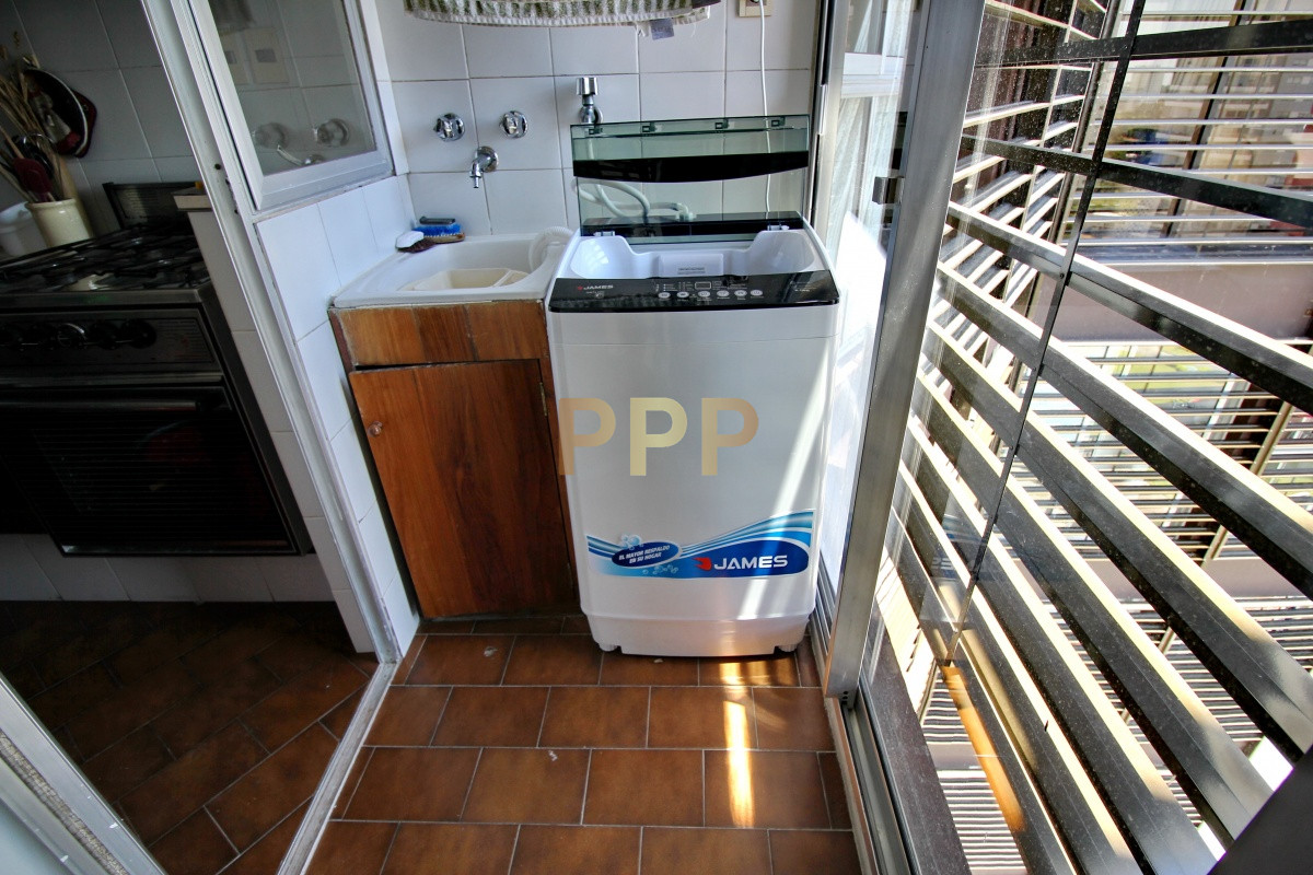 Apartamento ID.2712 - En alquiler, piso alto , primera línea sobre la brava!!!