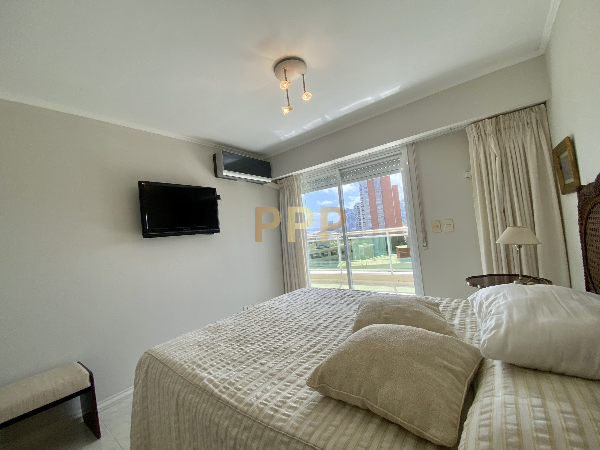 Apartamento ID.51 - Apartamento en Alquiler sobre playa mansa- Punta del Este 