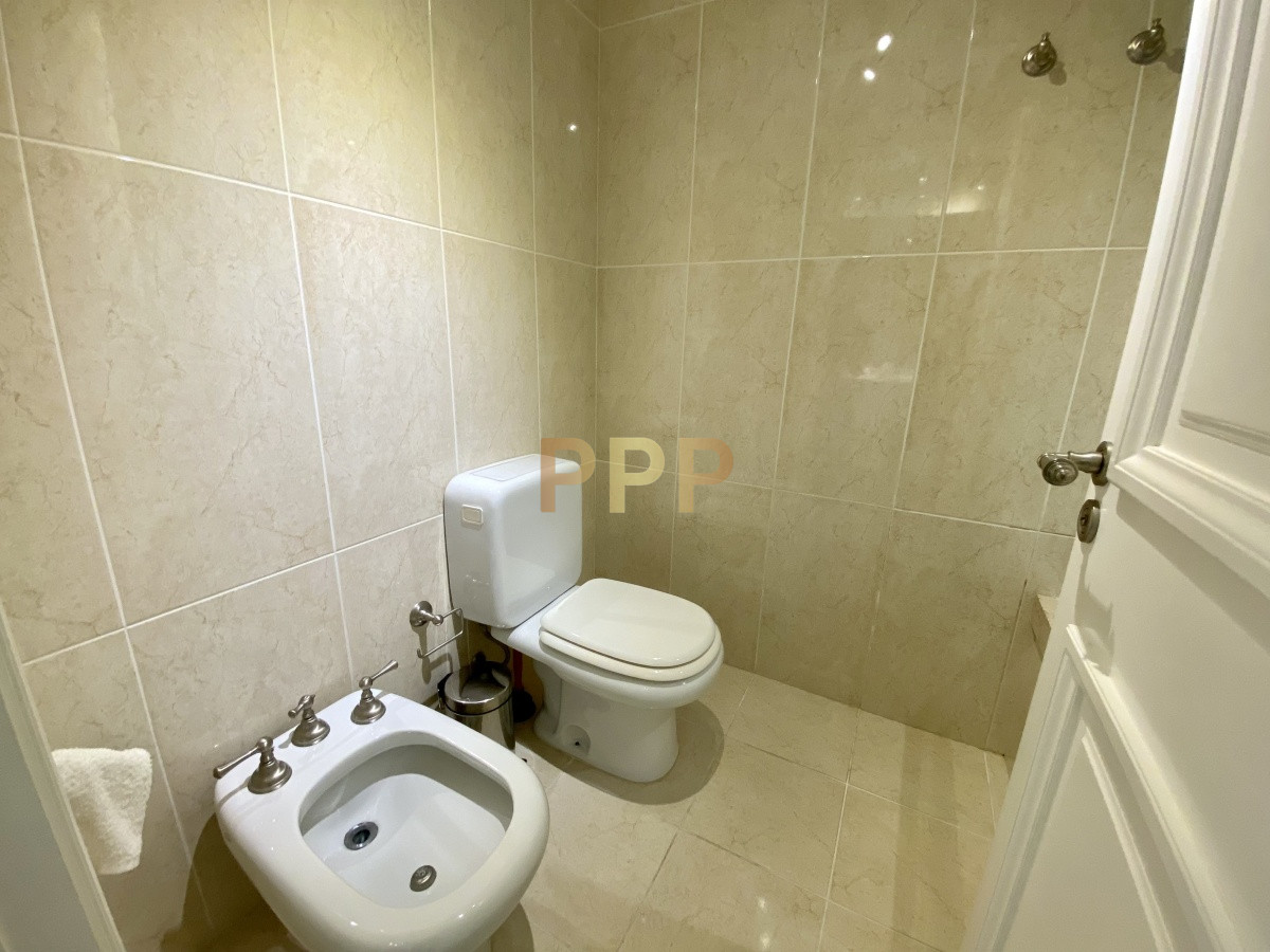 Apartamento ID.3468 - Piso alto en torre de categoría con todos y excelentes servicios.