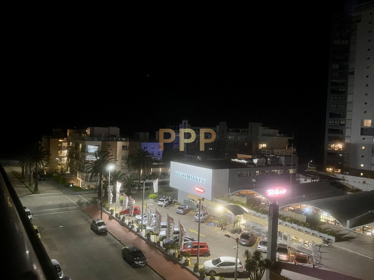 Apartamento ID.3719 - En venta y alquiler, a pasitos del Puerto de Punta del Este