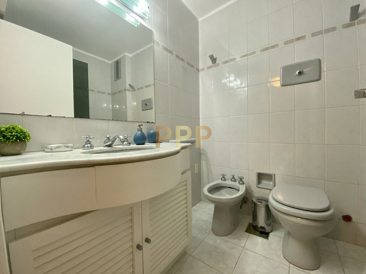 Apartamento ID.3719 - En venta y alquiler, a pasitos del Puerto de Punta del Este