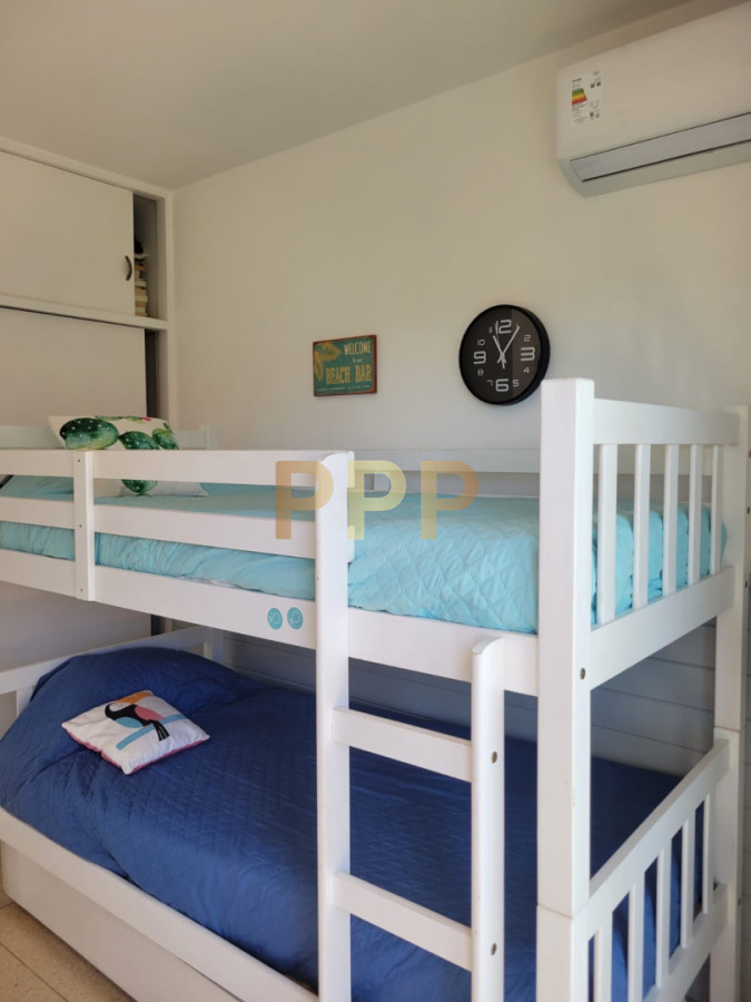 Apartamento ID.1405 - En alquiler con vista al mar, totalmente reciclado