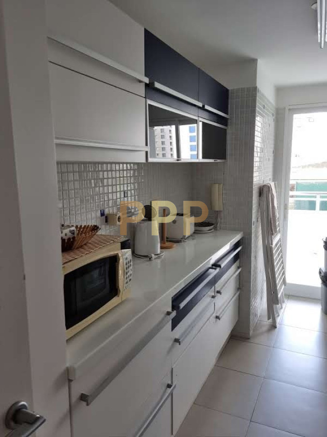 Apartamento ID.4 - En alquiler.. a pasitos del mar, torre con servicios.. Consulte!!!