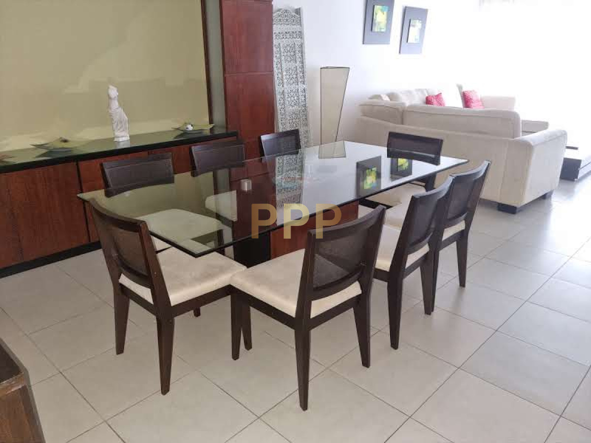 Apartamento ID.4 - En alquiler.. a pasitos del mar, torre con servicios.. Consulte!!!