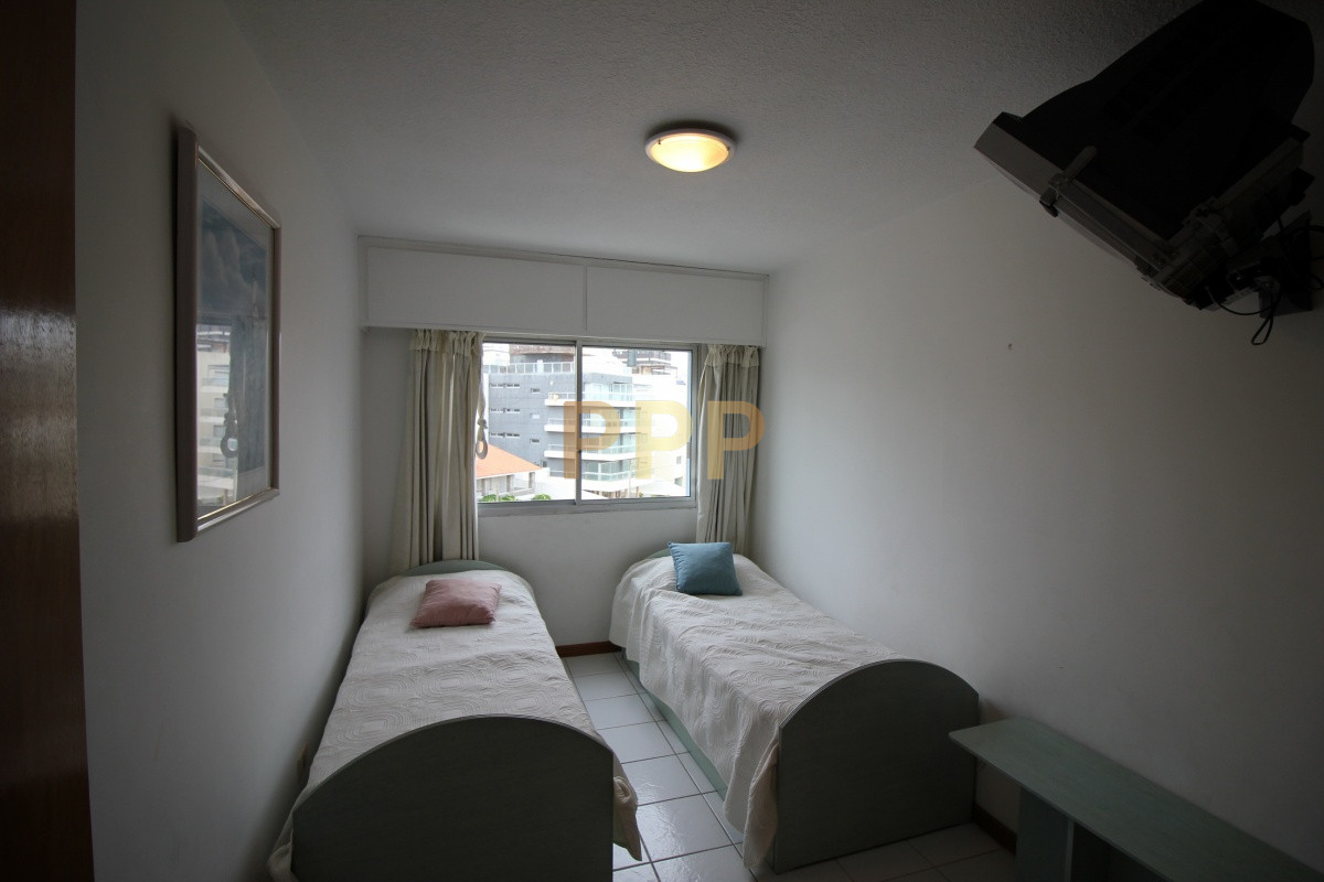Apartamento ID.1063 - Apartamento en alquiler en Península frente al mar.