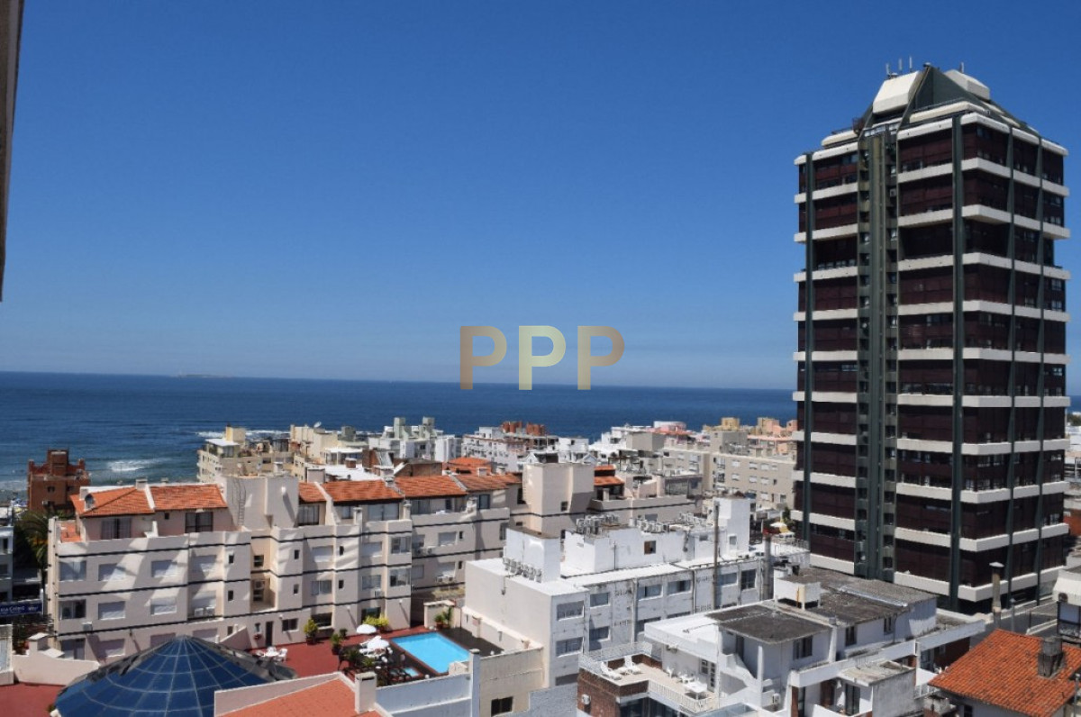 Apartamento ID.2321 - SE VENDE APARTAMENTO 1 DORMITORIO EN PENINSULA, PUNTA DEL ESTE CON MUY LINDA VISTA.