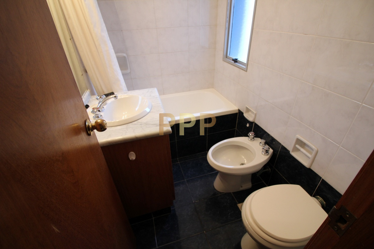 Apartamento ID.1063 - Apartamento en alquiler en Península frente al mar.