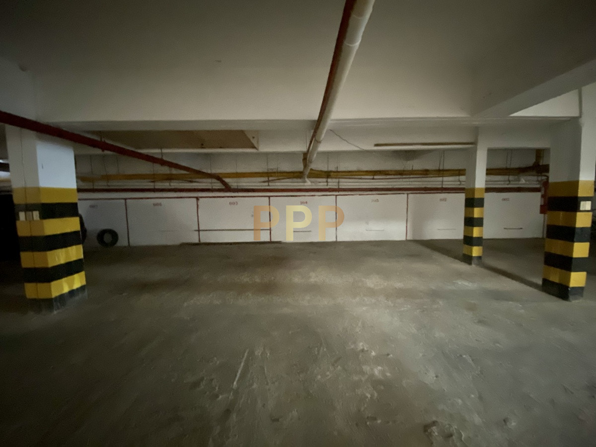 Apartamento ID.129 - En venta, mono ambiente, con gran terraza con parrillero propio, en PenÃ­nsula.