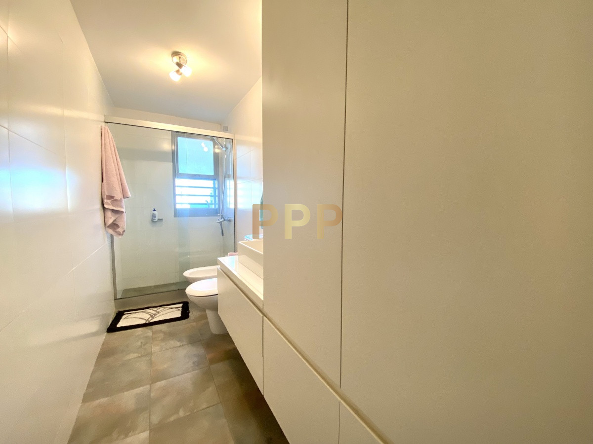 Apartamento ID.41 -  Muy lindo apartamento en piso alto , torre con todos y muy buenos servicios.