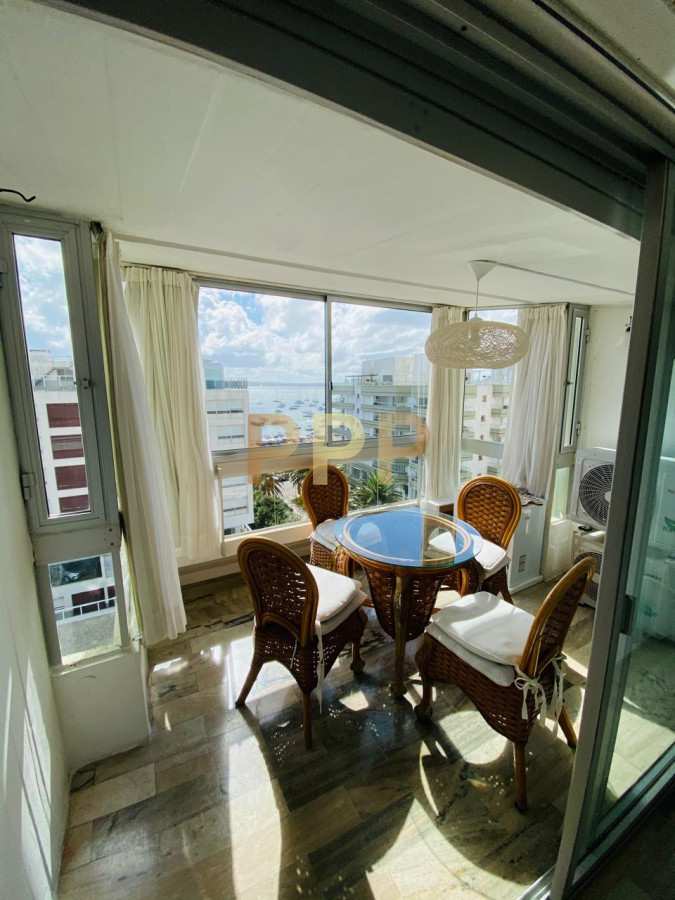 Apartamento ID.4172 - Apto en venta y alquiler, a pasitos del Puerto , reciclado.