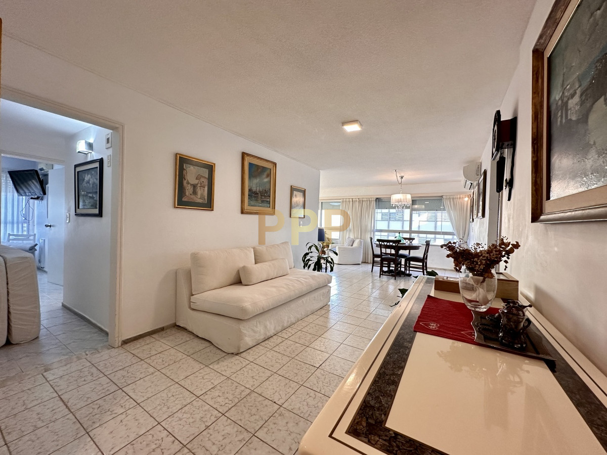 Apartamento ID.1052 - Apartamento en Peninsula, 2 dormitorios *
