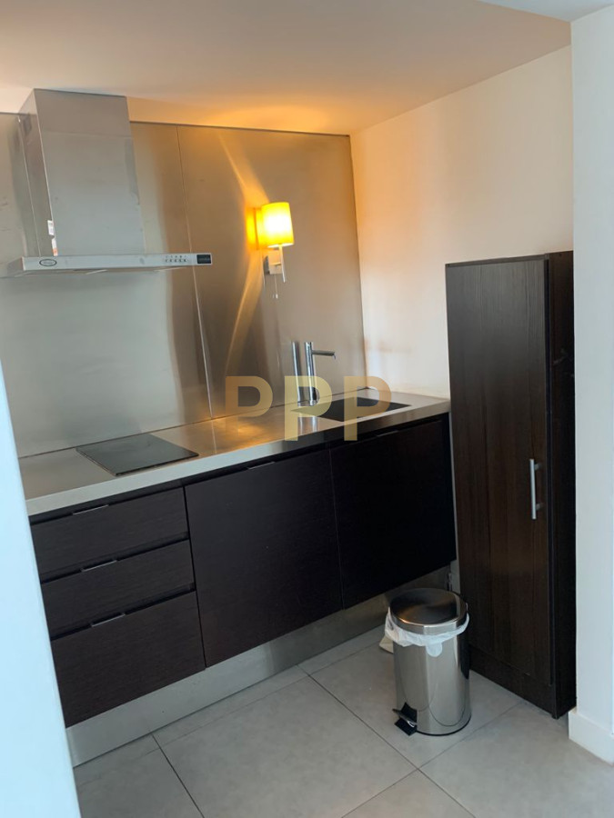 Apartamento ID.3678 - En venta, excelente oportunidad , piso alto en torre de categoría.