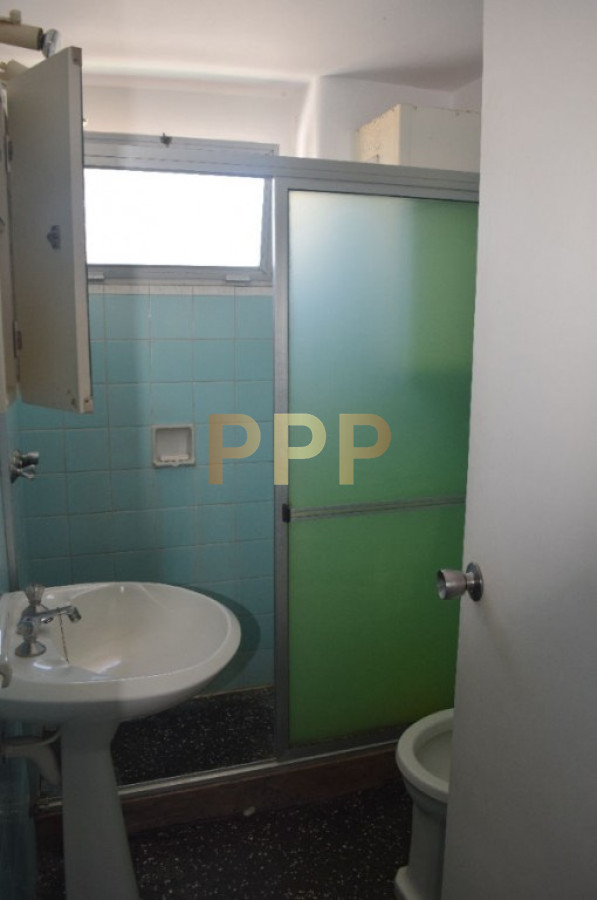 Apartamento ID.2321 - SE VENDE APARTAMENTO 1 DORMITORIO EN PENINSULA, PUNTA DEL ESTE CON MUY LINDA VISTA.