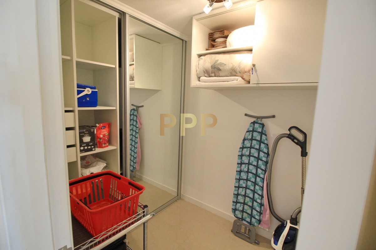 Apartamento ID.1057 - Apartamento con servicios en venta  en Punta del Este, zona Conrad.