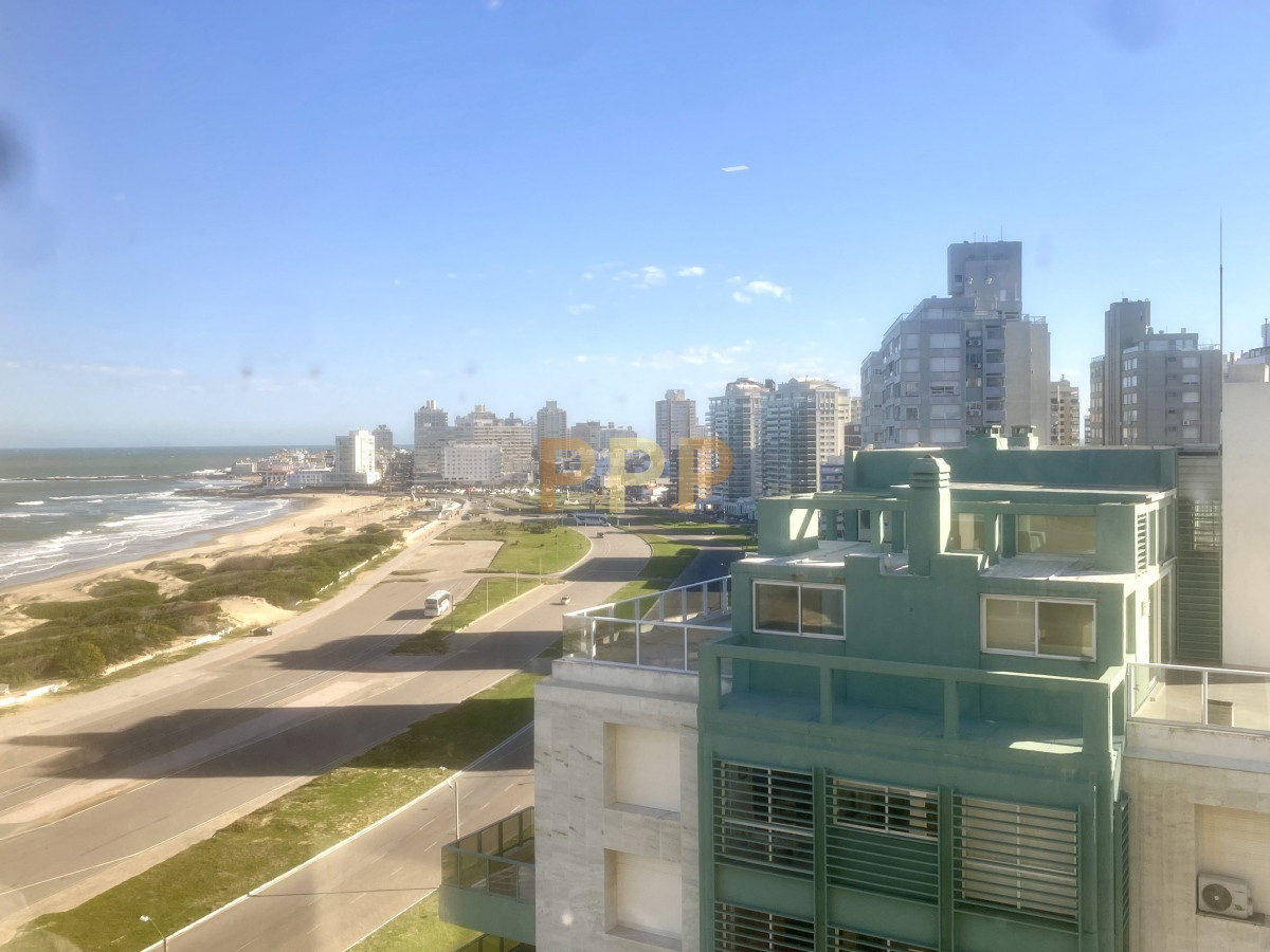 Apartamento ID.12 - Apto en alquiler, primera línea, totalmente reciclado!!!