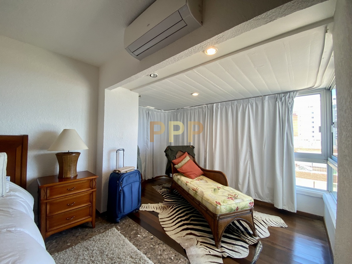 Apartamento ID.3744 - En venta y alquiler primera línea con excelentes vistas!!!