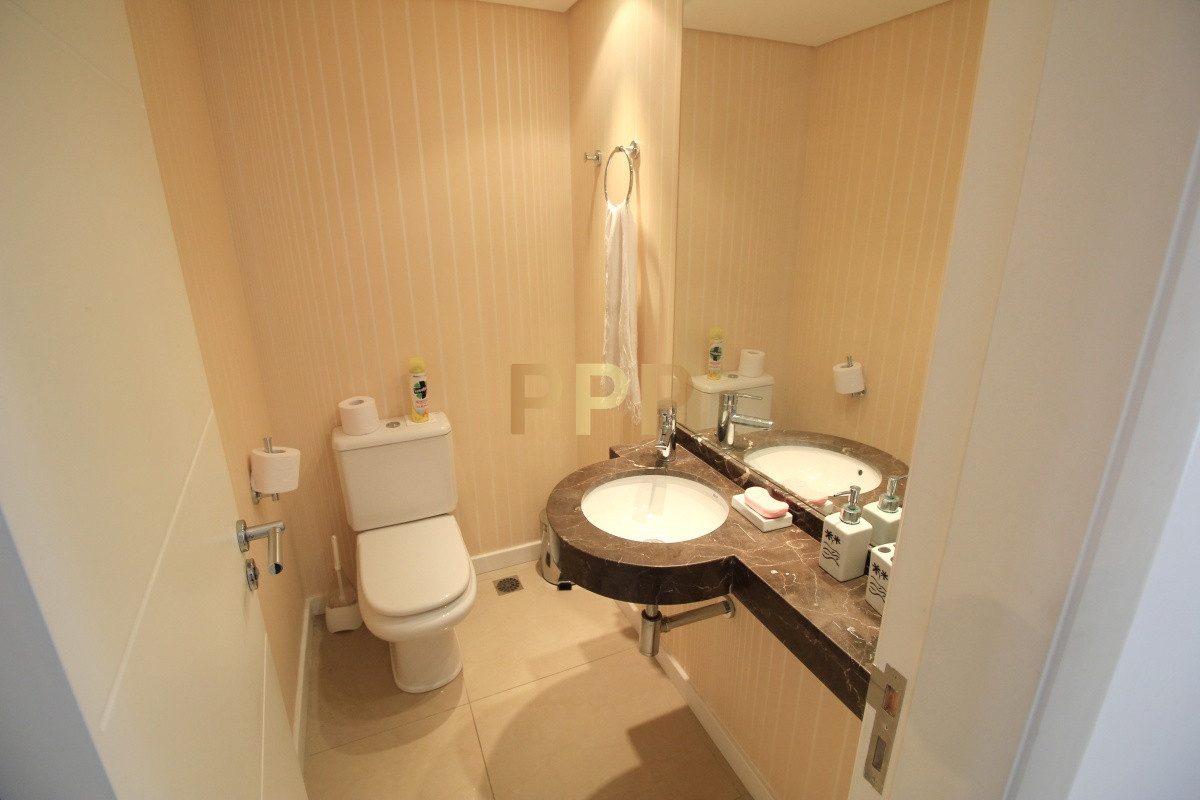 Apartamento ID.1057 - Apartamento con servicios en venta  en Punta del Este, zona Conrad.