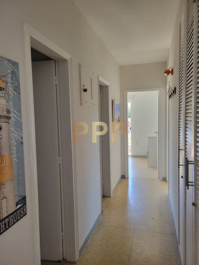 Apartamento ID.1405 - En alquiler con vista al mar, totalmente reciclado