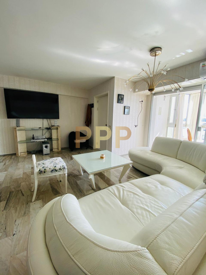 Apartamento ID.4172 - Apto en venta y alquiler, a pasitos del Puerto , reciclado.