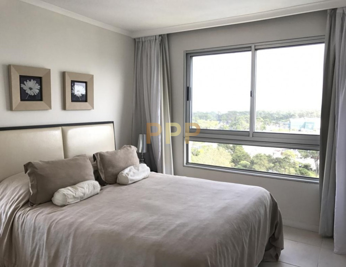 Apartamento ID.2555 - En venta.. oportunidad , piso alto en torre con todos los servicios.. 