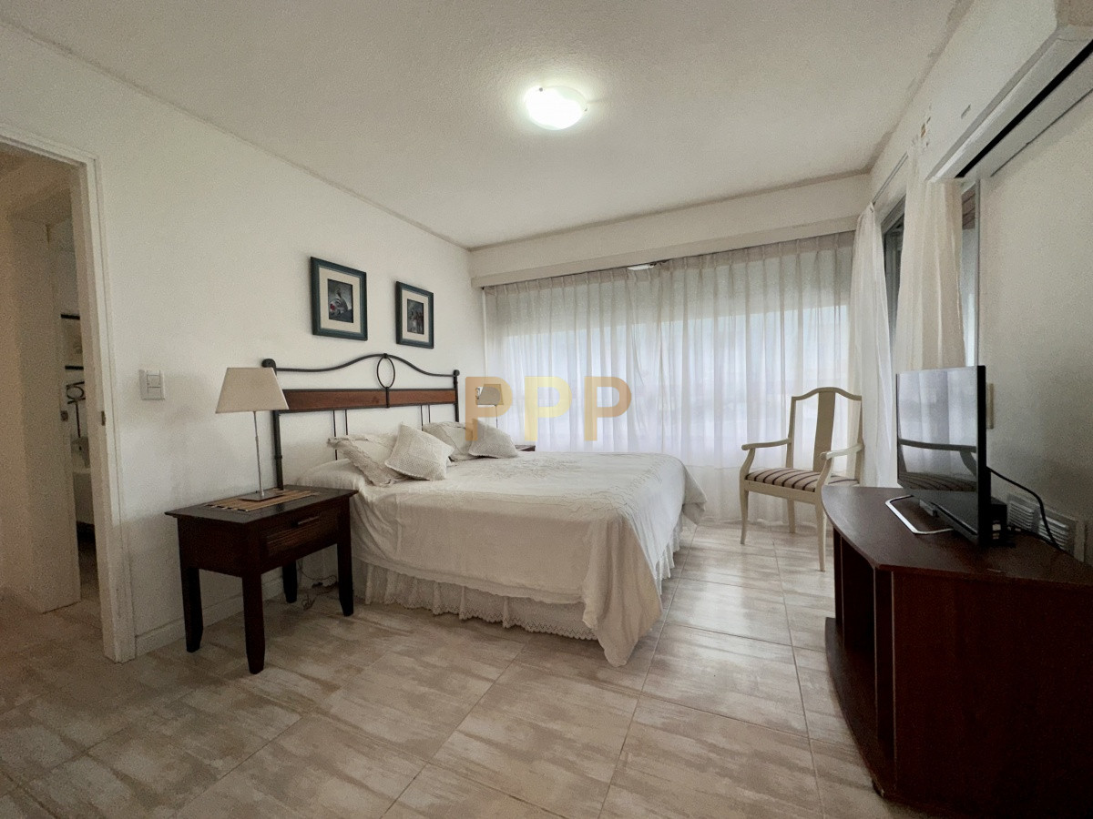 Apartamento ID.3888 - En venta,  alquiler invernal y de temporada!!! Reciclado