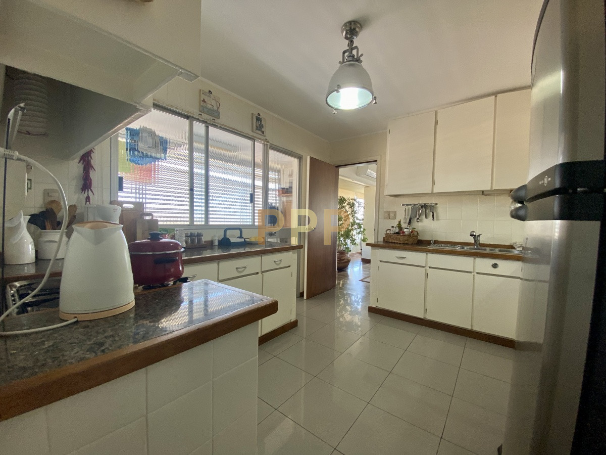 Apartamento ID.3744 - En venta y alquiler primera línea con excelentes vistas!!!