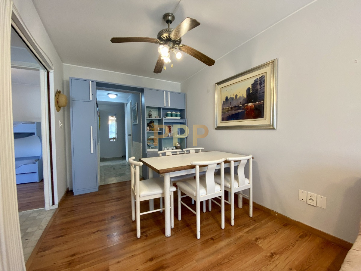 Apartamento ID.775 - Alquilo apartamento 2 dormitorios con parrillero propio en Península, Punta del Este