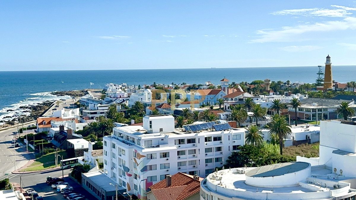 Apartamento ID.88 - Piso alto en venta, con inmejorable vistas al mar y puerto de Punta del Este