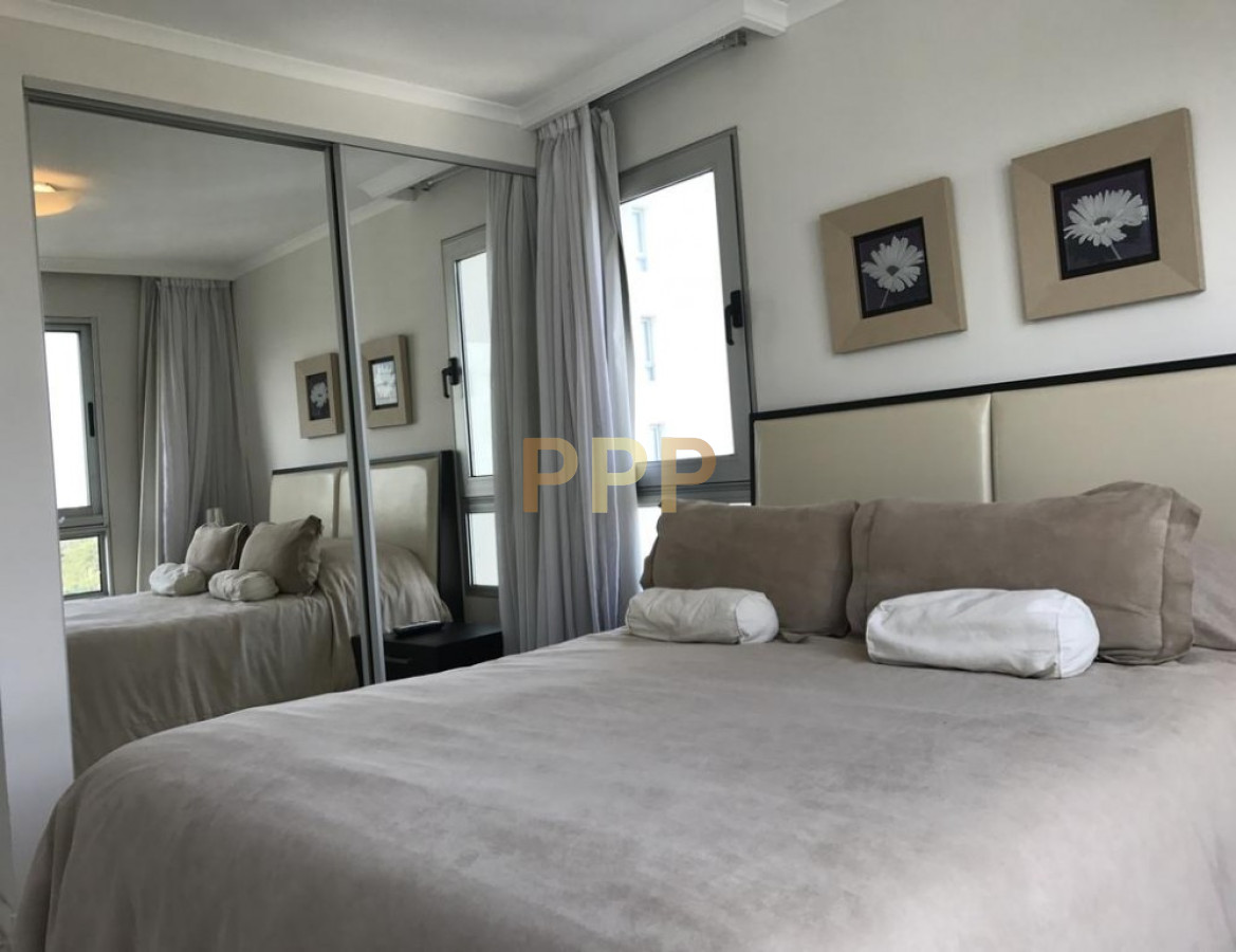 Apartamento ID.2555 - En venta.. oportunidad , piso alto en torre con todos los servicios.. 