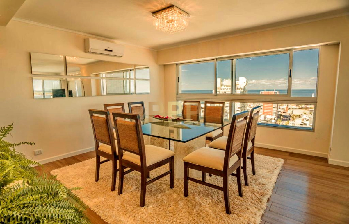 Apartamento ID.670 - Espectacular piso alto con vista franca al puerto de Punta del Este