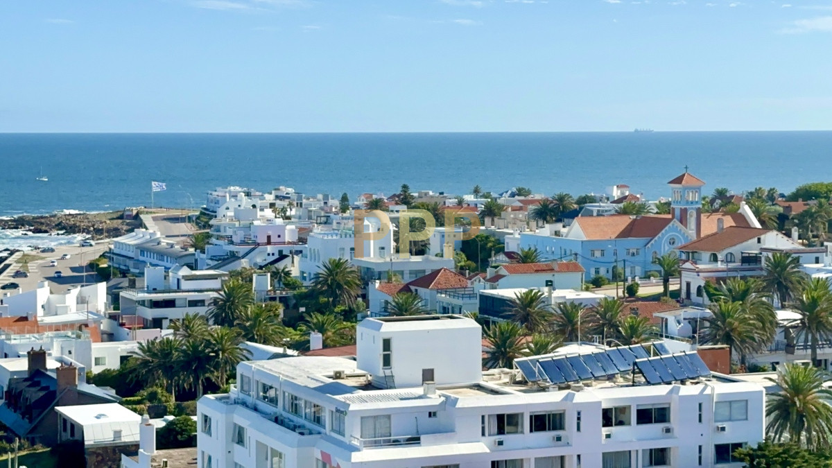 Apartamento ID.88 - Piso alto en venta, con inmejorable vistas al mar y puerto de Punta del Este