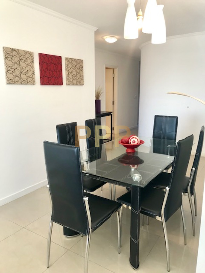 Apartamento ID.209 - Apartamento en Alquiler a una cuadra del mar (Playa Mansa)  en torre nueva, con todos y excelentes servicios .