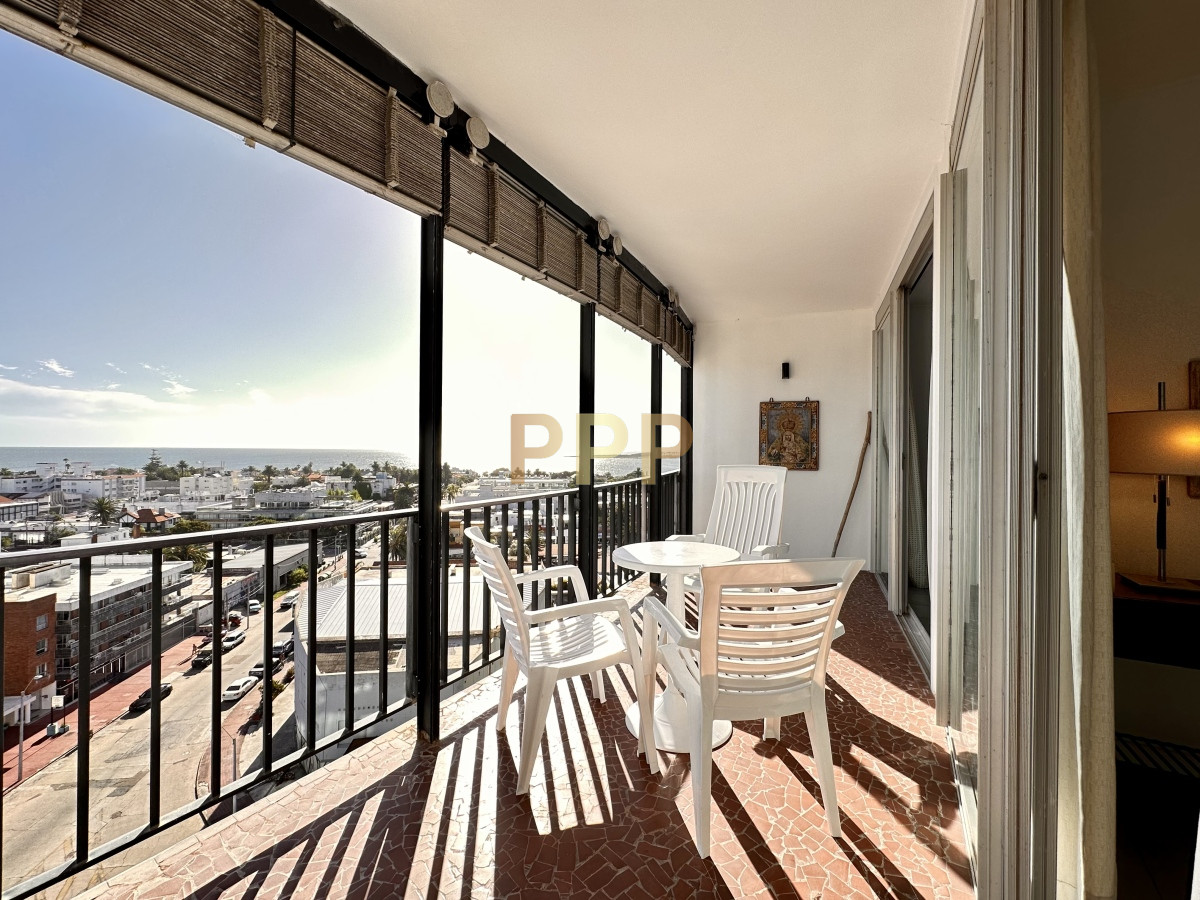 Apartamento ID.88 - Piso alto en venta, con inmejorable vistas al mar y puerto de Punta del Este