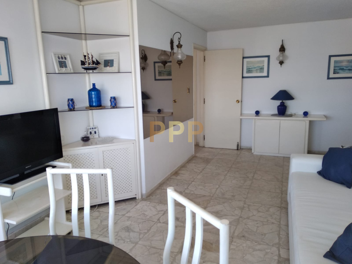 Apartamento ID.1354 - Alquile ya!!! Apartamento en el corazón de la Península, Punta del Este.