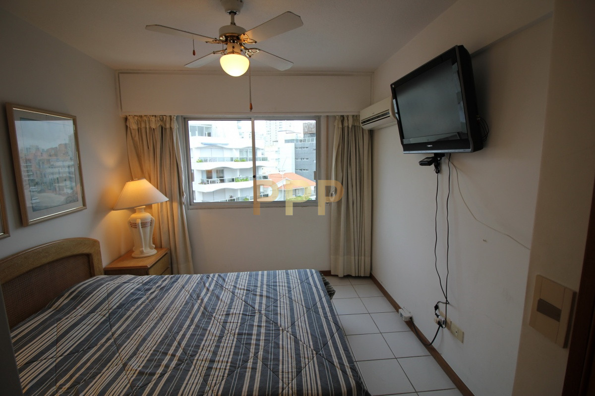 Apartamento ID.1063 - Apartamento en alquiler en Península frente al mar.