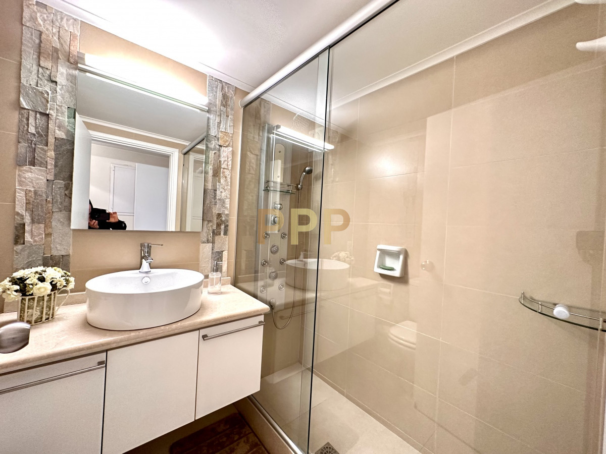 Apartamento ID.3943 - En venta y alquiler, primera línea, totalmente reciclado!!!