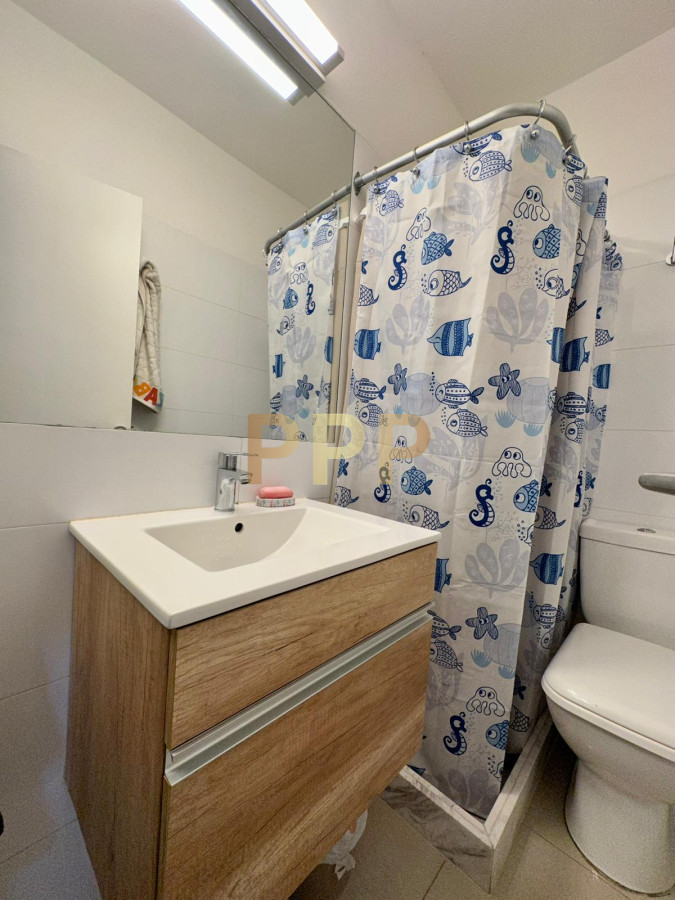 Apartamento ID.1405 - En alquiler con vista al mar, totalmente reciclado